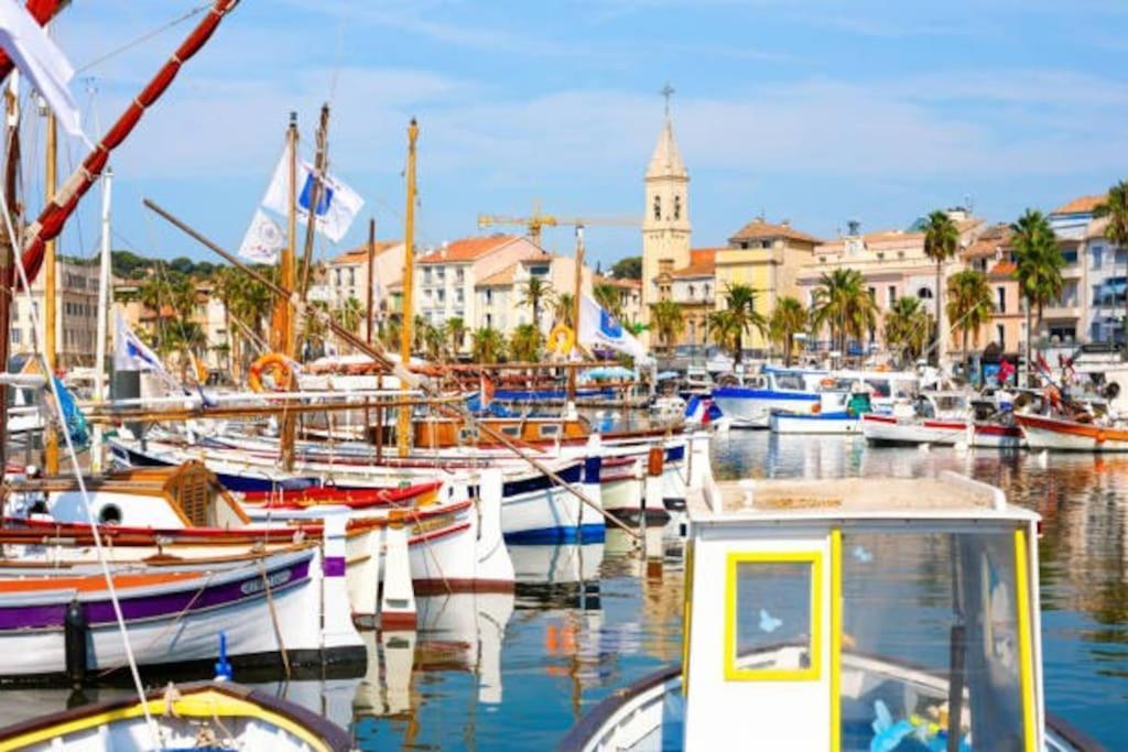 Appartement Au Coeur Du Village Sanary-sur-Mer Exterior foto